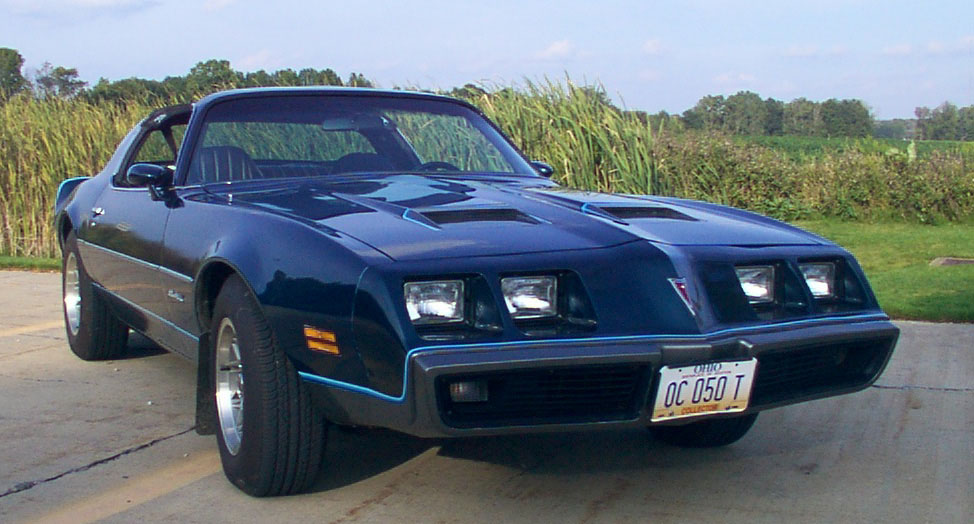 Below: Mike Rowe's Pontiac W72 Formula Firebird