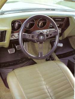 1971 455 H.O. 4-speed GTO green interior