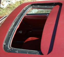 Sun Roof Option open