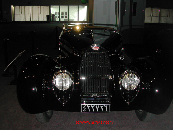 Front view of the supercharged 1939 Bugatti.