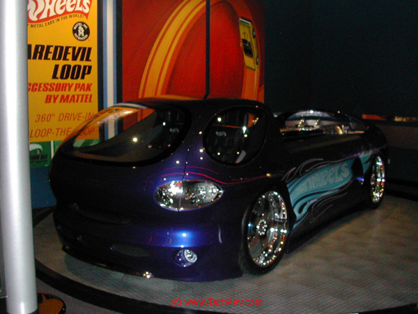 A final view of the Deora II® before moving on to see more Hot Wheels® cars and displays.