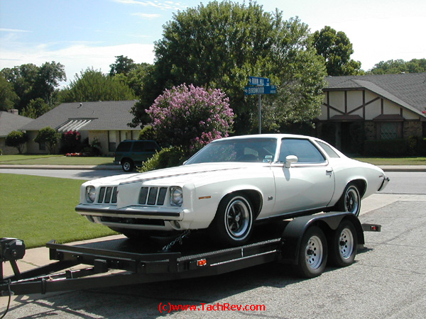 It was 100 degrees outside when we loaded up  "Miss Lilly" our 1973 Pontiac Grand Am for her ride home with us.